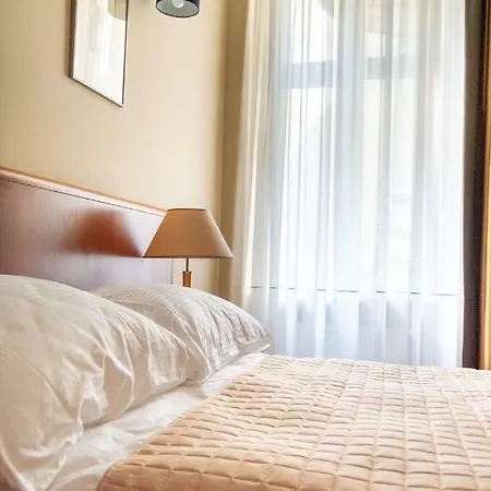 Brass Suites Homestay Lodz (Lodz)