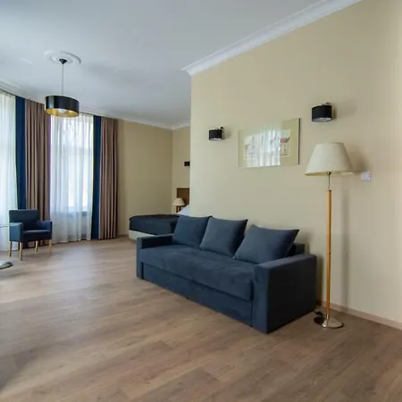 Homestay Brass Suites