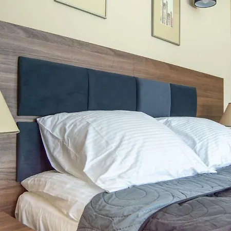 Brass Suites Homestay Lodz (Lodz)
